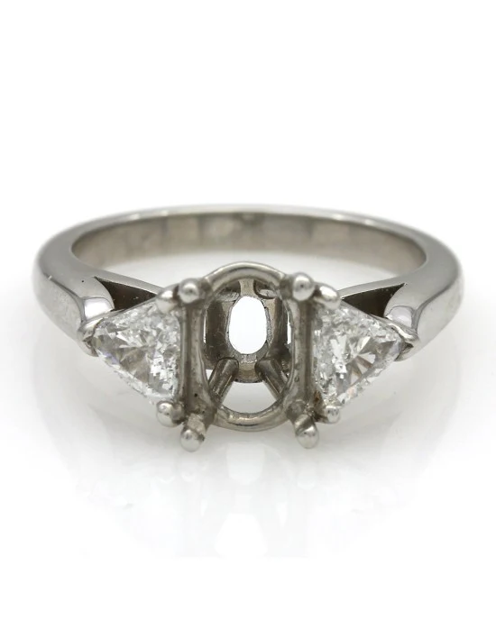 Trilliant Diamond Mounting in Platinum - Image 2