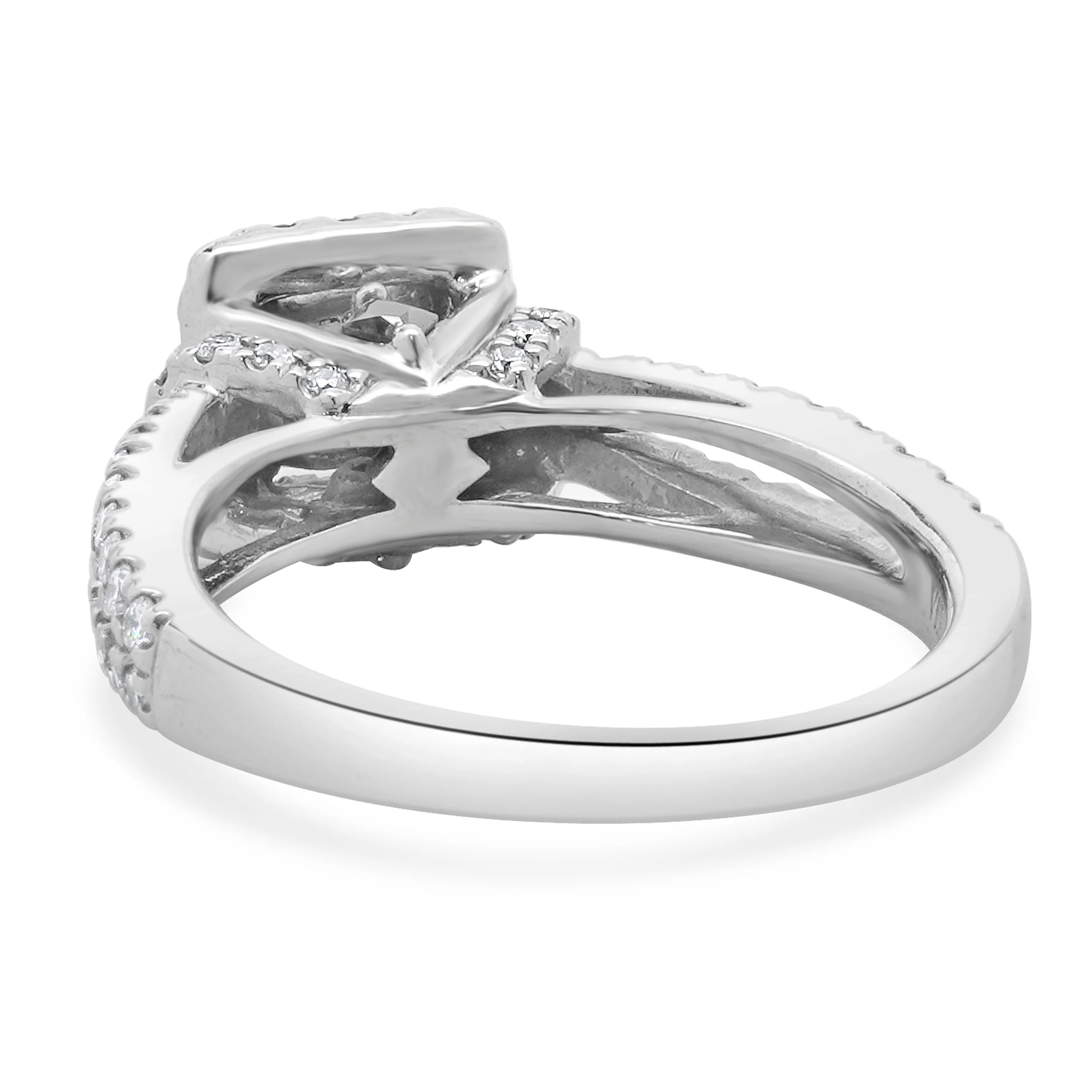 Vera Wang 14 Karat White Gold Round Brilliant Cut Diamond Engagement Ring - Image 3