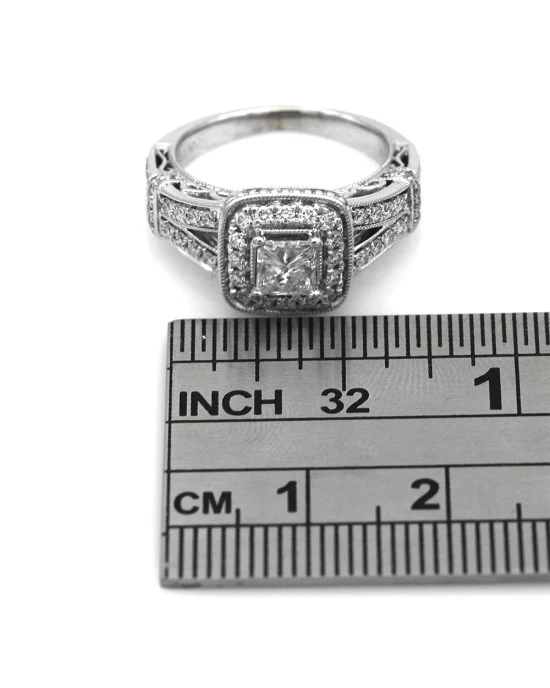 Vera Wang Love Collection Princess Diamond Engagement Ring - Image 3