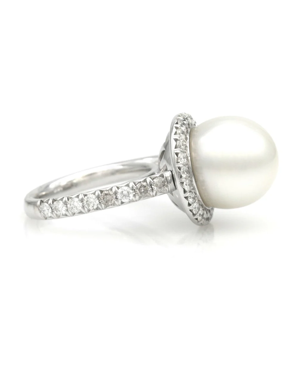 White South Sea Pearl and Diamond Halo Fashion Ring - Image 2
