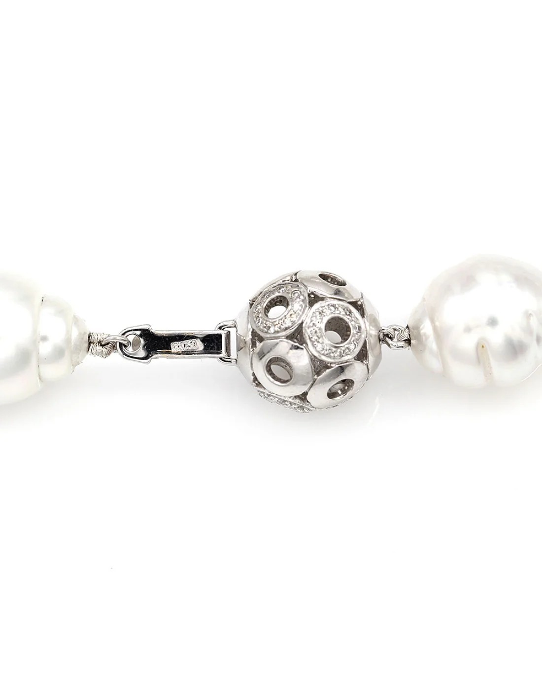 White South Sea Pearl Necklace with Diamond Ball Clasp in Gold - Image 2