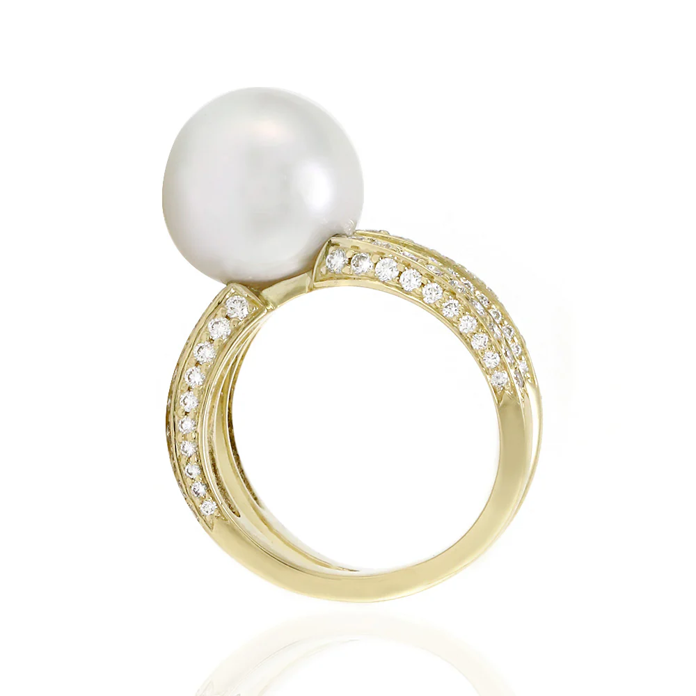 White South Sea Pearl Ring w/ Pave Diamonds in 18K Yellow Gold - Image 3